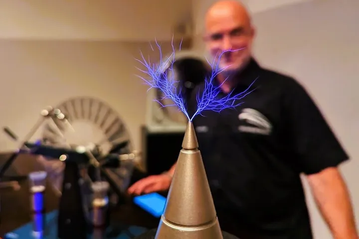 Science Show: Achtung, Spannung!