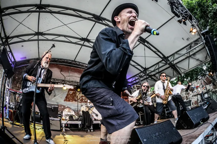 Boots Night Festival: Skandal Allstars, Mango Wood, Johnny Wolga, The Spartanics und Rude HiFi & The Toadville Rockers